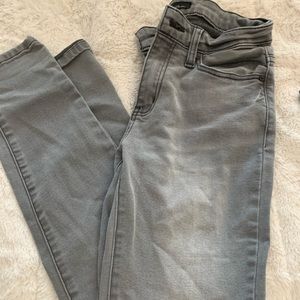 Grey KanCans